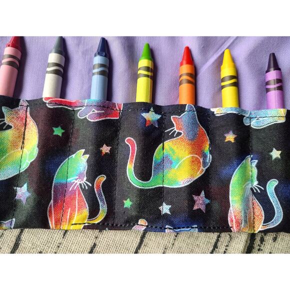 Tie dye cat crayon roll, crayon holder, Party favors - Picture 3 of 5